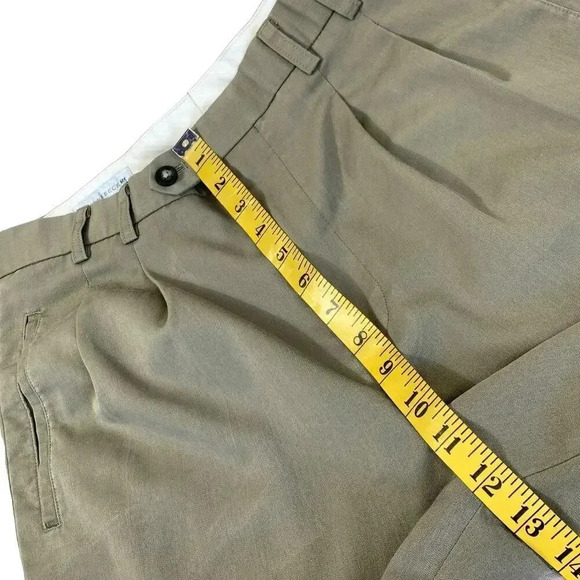 Cutter & Buck Classic Chino Golf Pleated Casual Shorts Size 33 Oyster Green - Picture 12 of 14